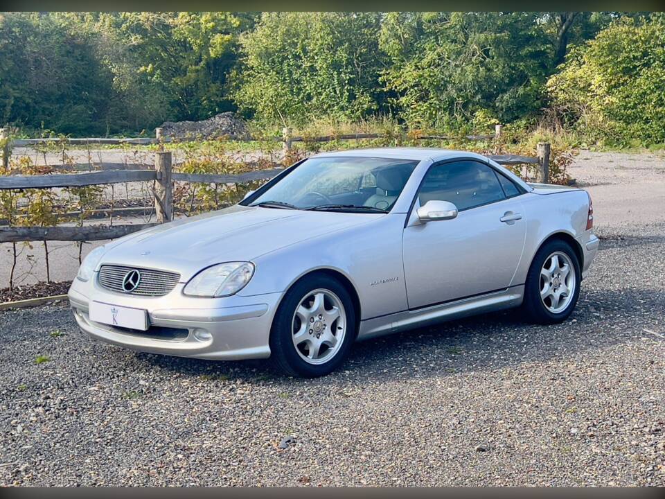 Afbeelding 3/27 van Mercedes-Benz SLK 230 Kompressor (2003)