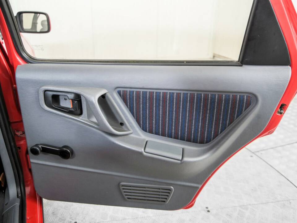 Afbeelding 38/50 van Ford Sierra 2.0 S (1987)