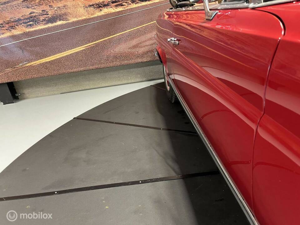 Image 30/40 of Mercedes-Benz 280 SE (1969)