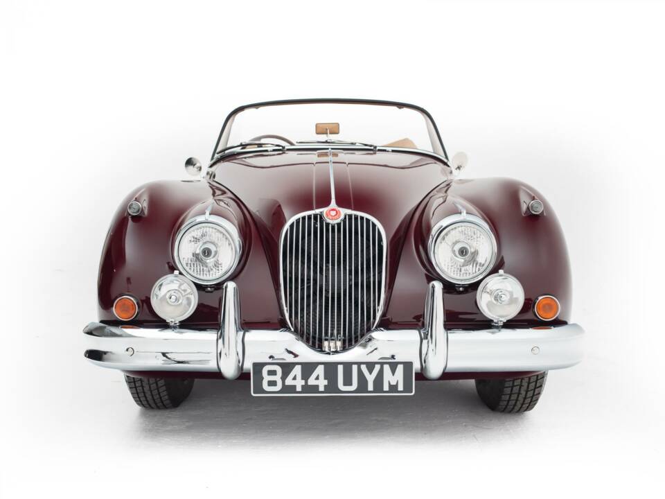 Afbeelding 6/41 van Jaguar XK 150 3.8 SE OTS (1960)