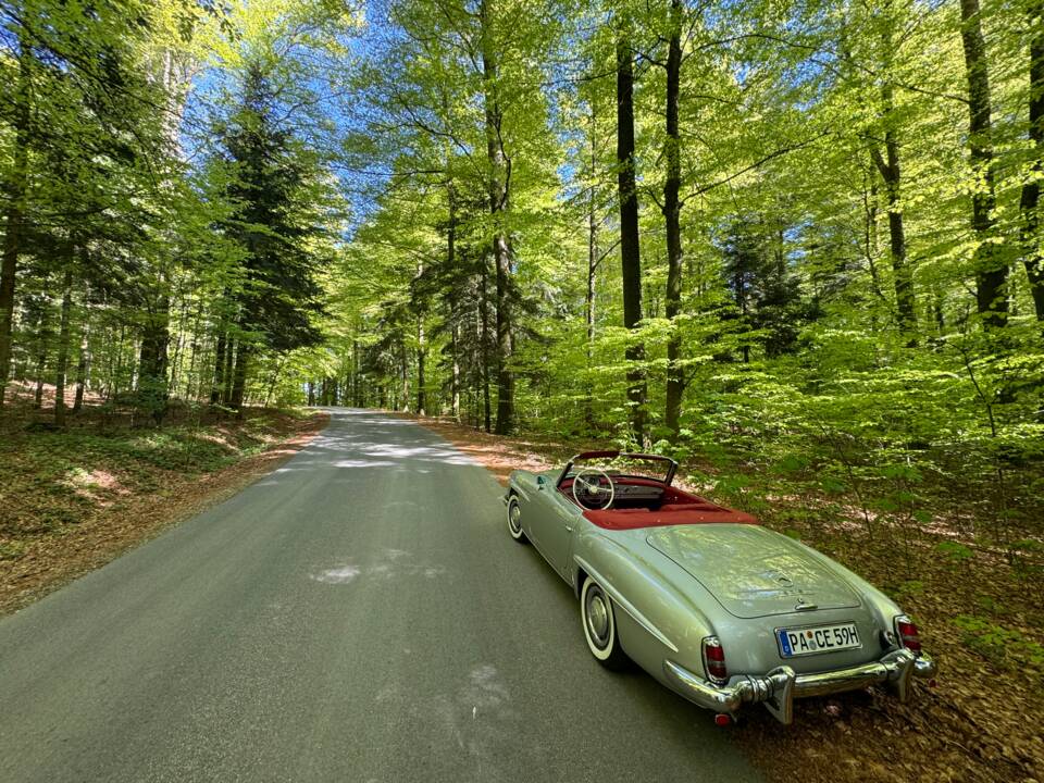 Image 37/54 of Mercedes-Benz 190 SL (1957)