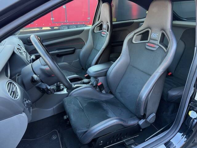 Afbeelding 10/22 van Ford Focus RS500 (2010)