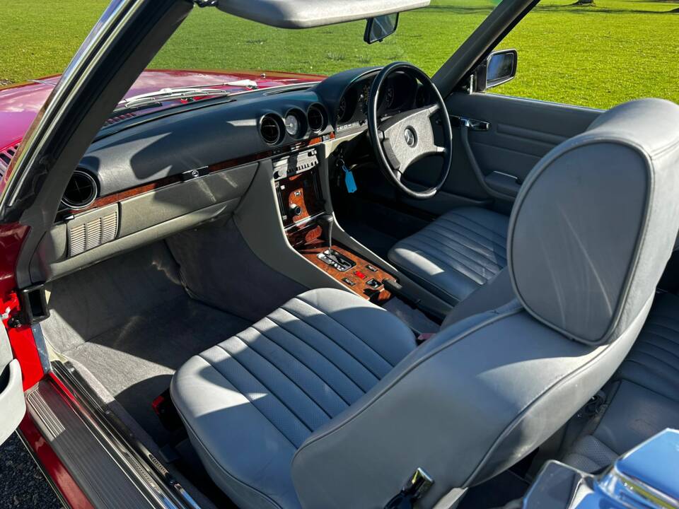 Image 22/50 de Mercedes-Benz 300 SL (1988)