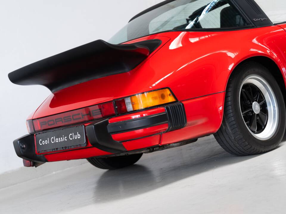 Bild 29/35 von Porsche 911 SC-L 3.1 (1980)