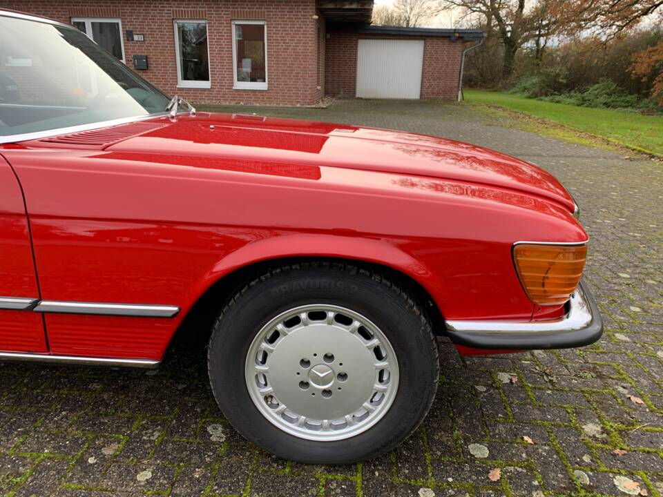 Image 138/160 of Mercedes-Benz 350 SL (1974)