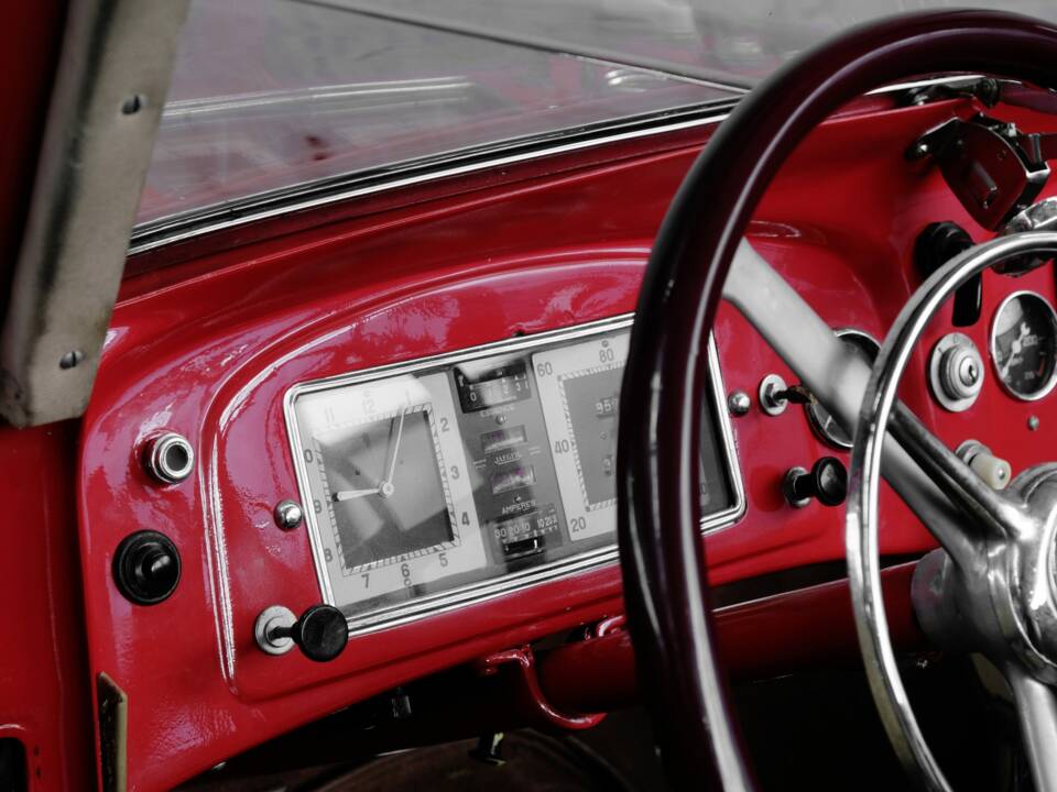 Bild 19/46 von Steyr 220 &quot;Gläser&quot; (1939)