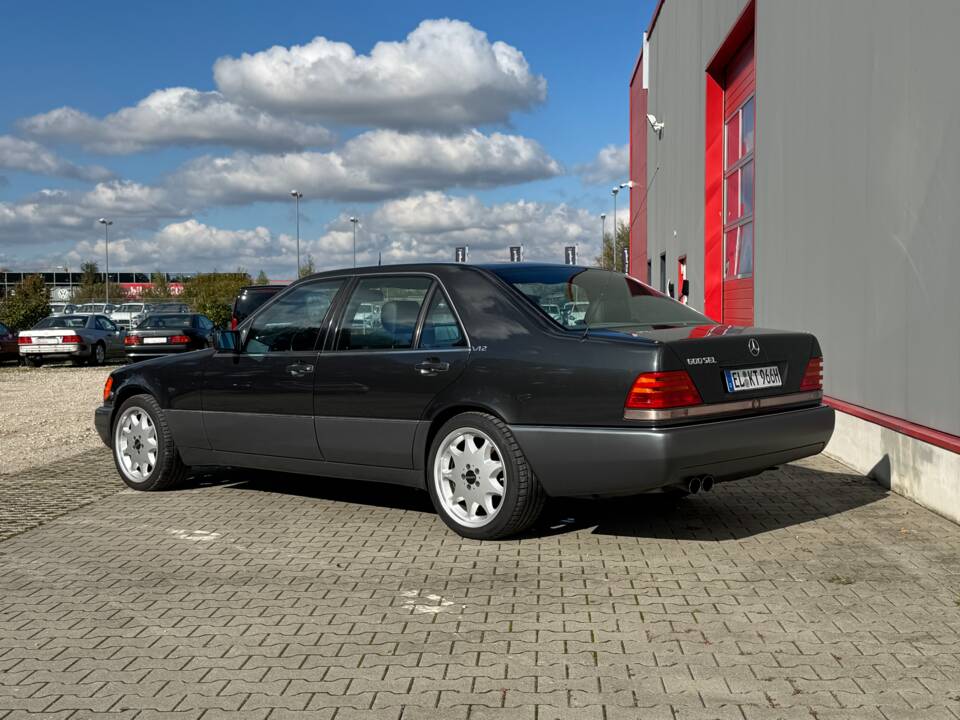 Afbeelding 3/56 van Mercedes-Benz 600 SEL (1991)