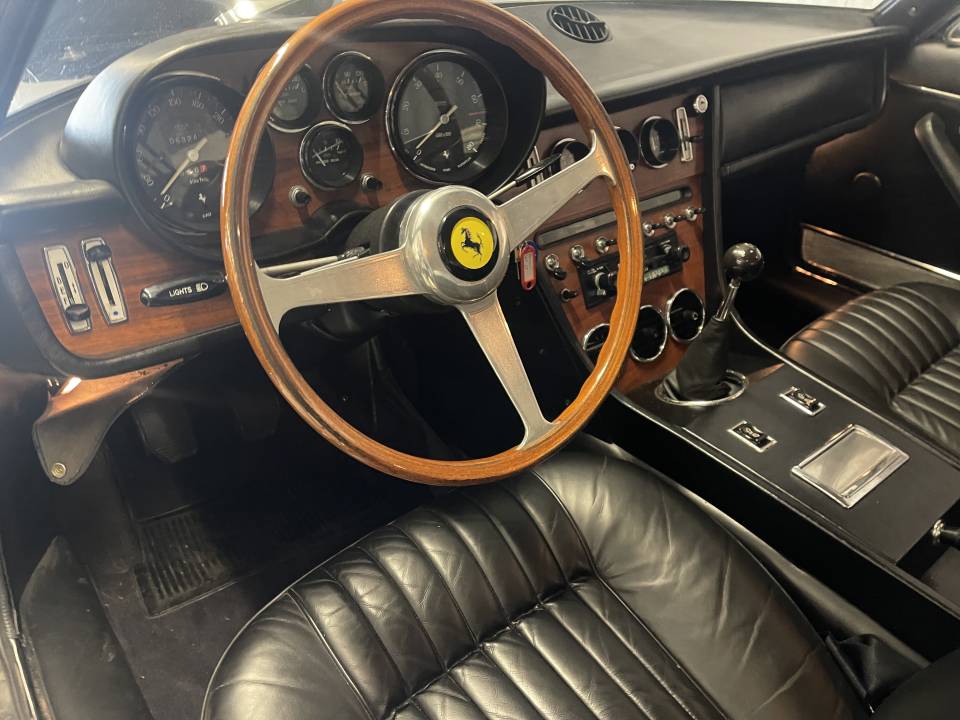Bild 19/50 von Ferrari 365 GT 2+2 (1970)