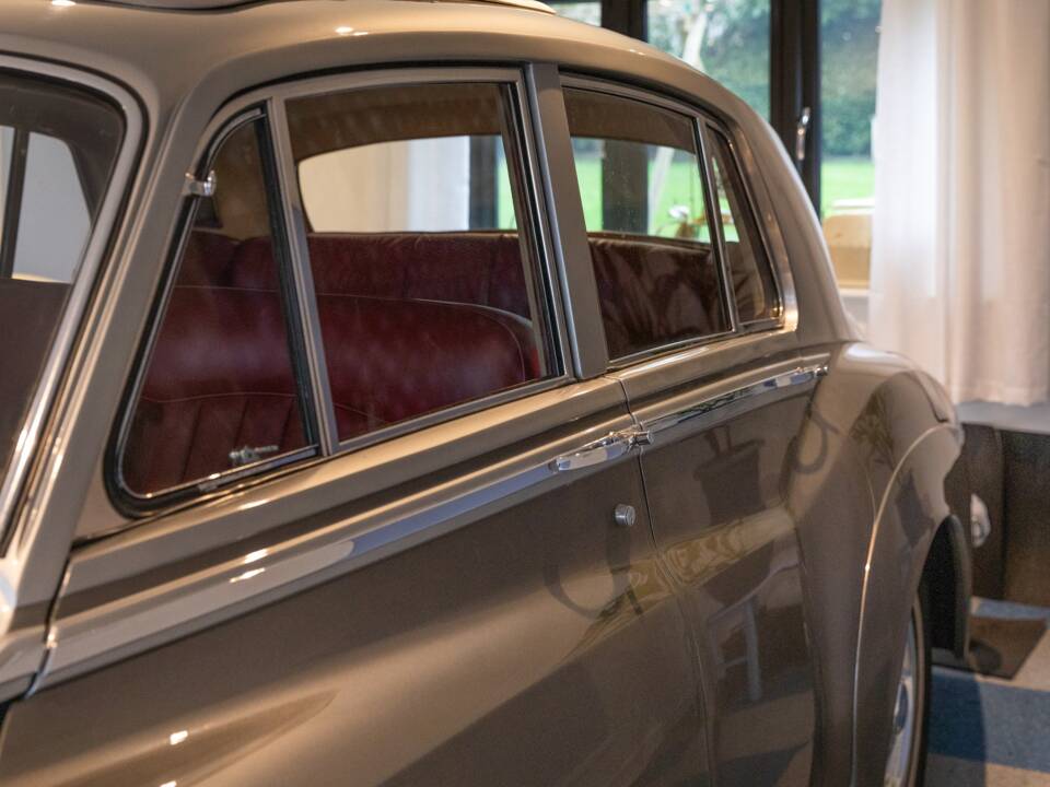 Bild 4/50 von Rolls-Royce Silver Cloud I (1956)