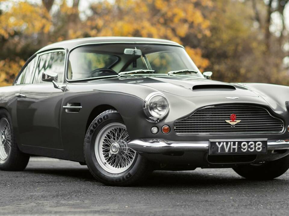 Image 8/50 of Aston Martin DB 4 (1962)