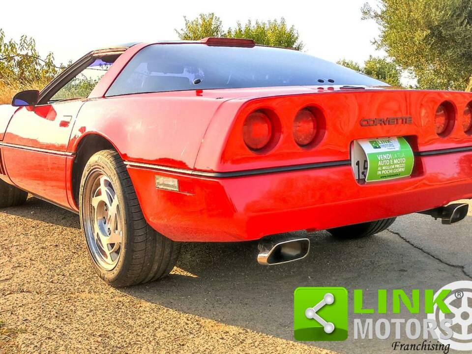 Image 3/10 de Chevrolet Corvette Convertible (1990)