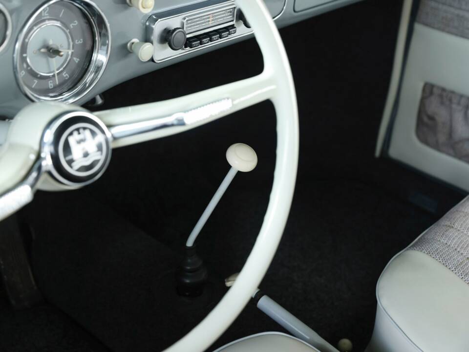 Image 26/50 of Volkswagen Karmann Ghia 1500 (1961)