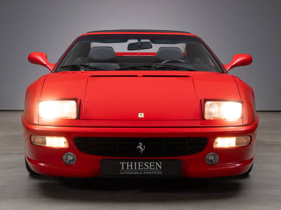 Image 4/37 of Ferrari F 355 F1 GTS (1997)