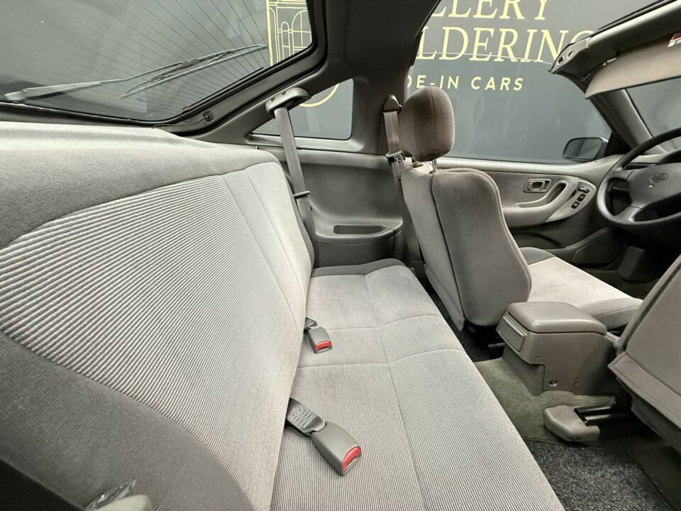 Image 18/50 of Nissan 100 NX (1994)