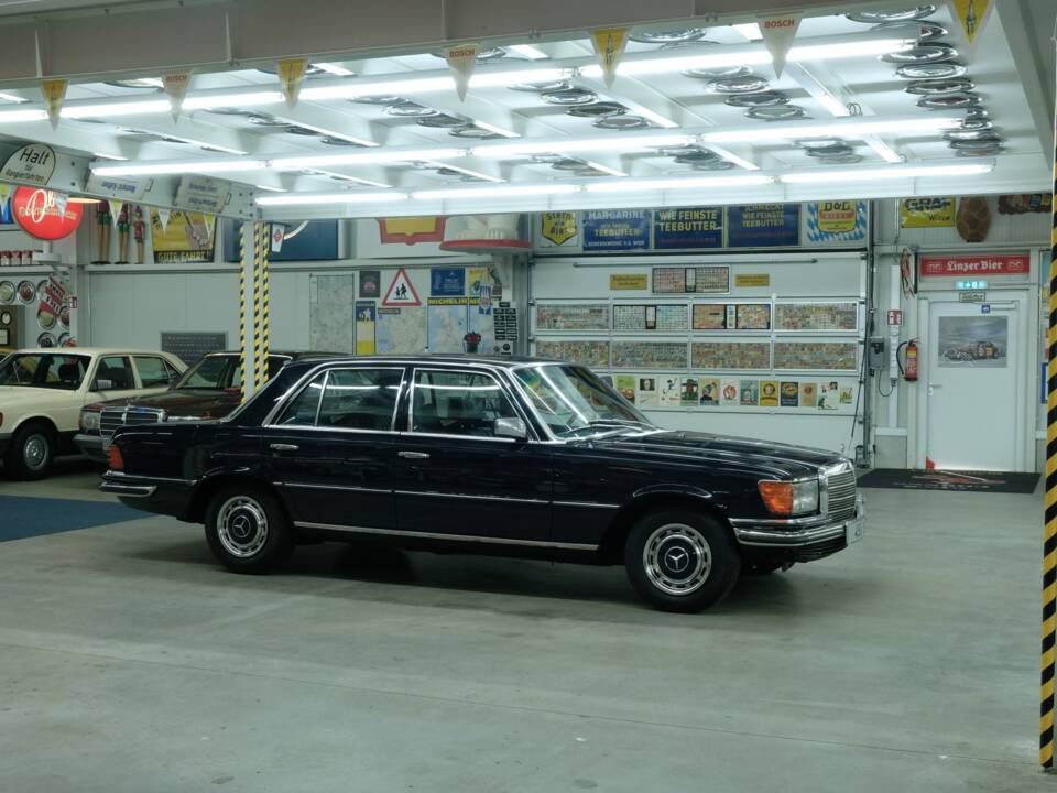Image 14/50 de Mercedes-Benz 450 SE (1973)