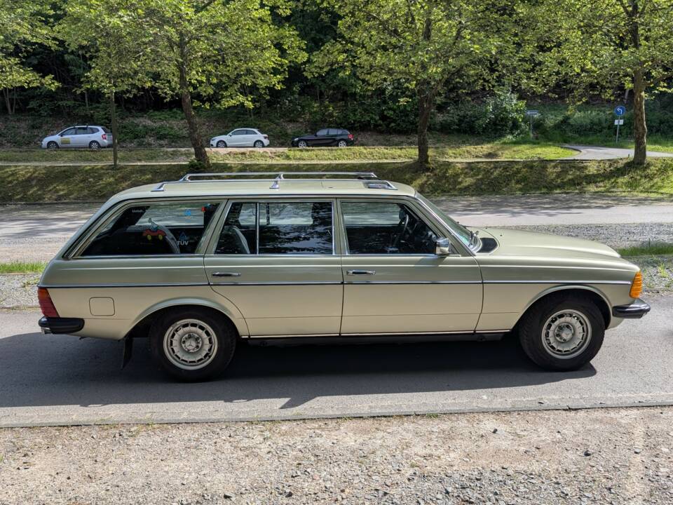 Bild 6/35 von Mercedes-Benz 300 TD Turbodiesel (1985)