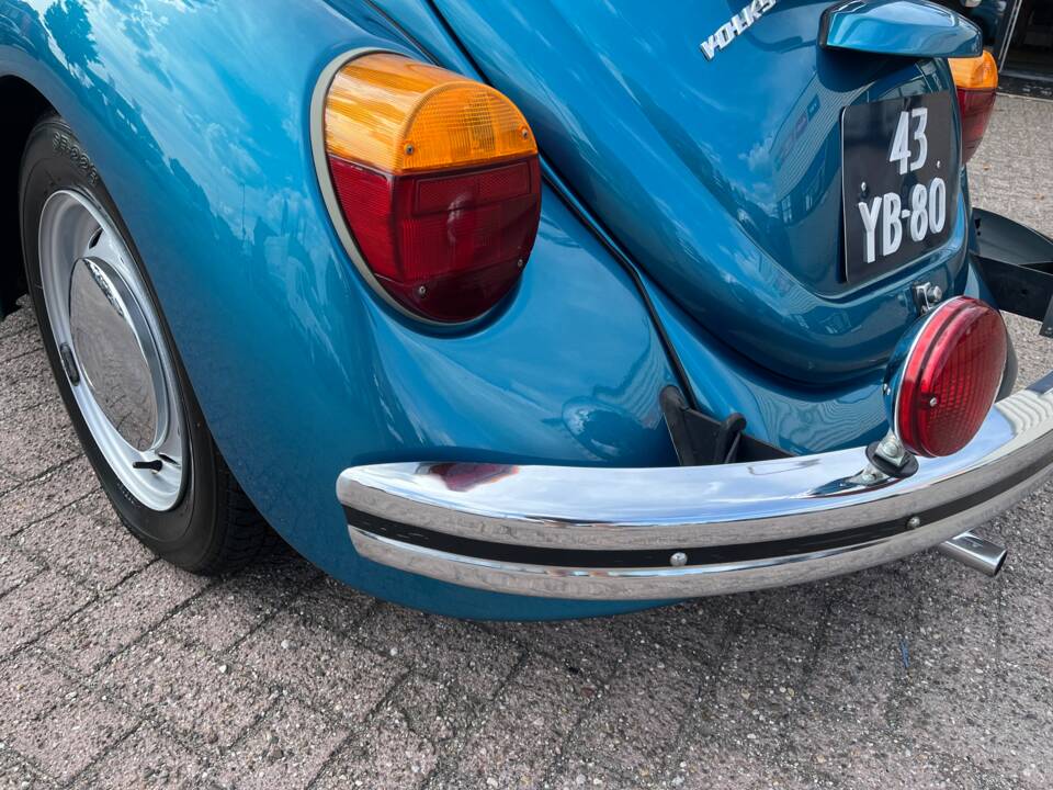 Image 44/68 de Volkswagen Coccinelle 1302 LS (1972)