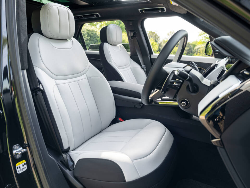 Image 23/32 of Land Rover Range Rover Sport P530 (2023)
