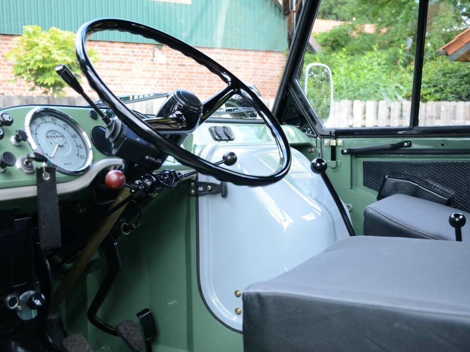 Image 36/71 of Mercedes-Benz Unimog U52 (1983)