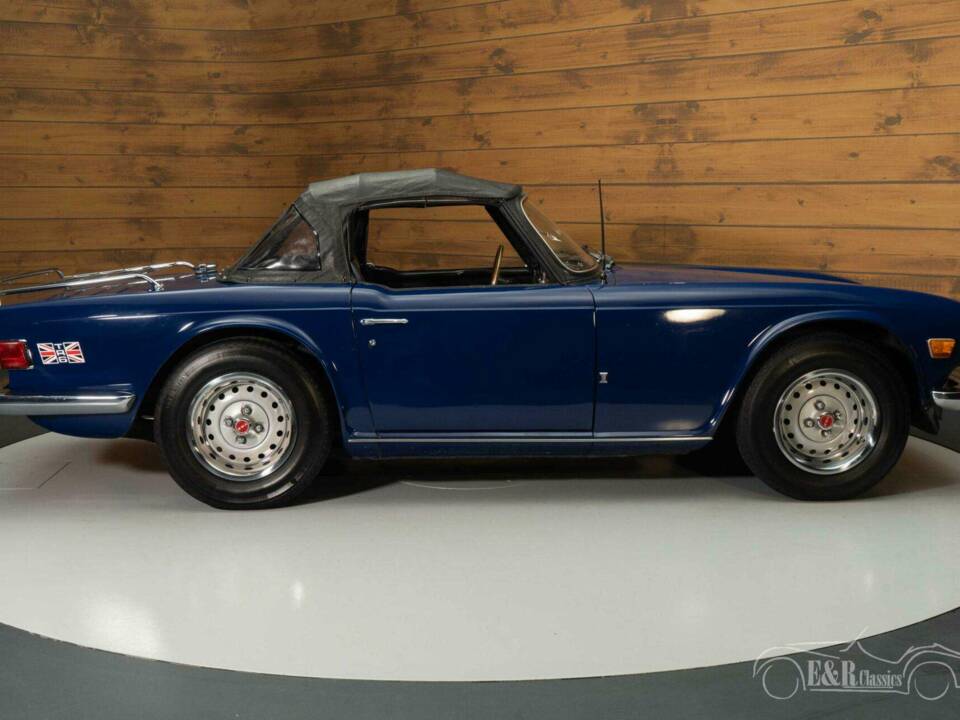 Image 8/18 de Triumph TR 6 (1973)