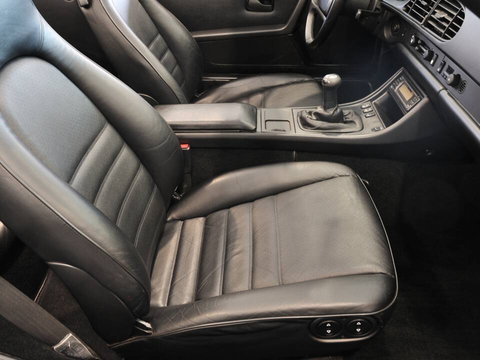 Bild 28/47 von Porsche 944 S2 (1990)