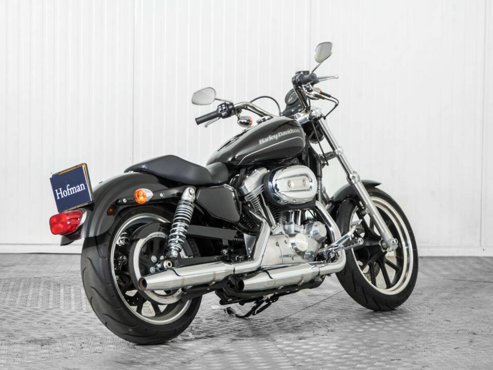 Immagine 2/25 di Harley-Davidson Sportster SuperLow 1200 T (2018)