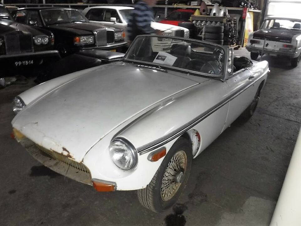 Afbeelding 19/46 van MG MGB (1971)