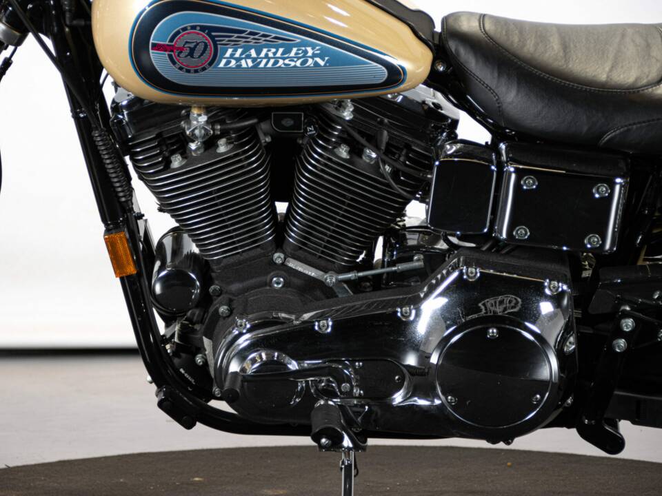 Immagine 27/50 di Harley-Davidson FXDB Dyna Glide Daytona (1992)