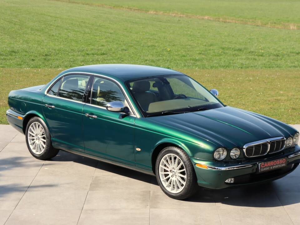 Imagen 1/50 de Jaguar XJ 8 4.2 (2006)