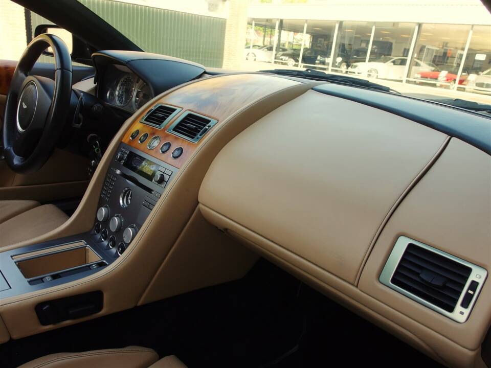 Bild 69/99 von Aston Martin DB 9 Volante (2006)