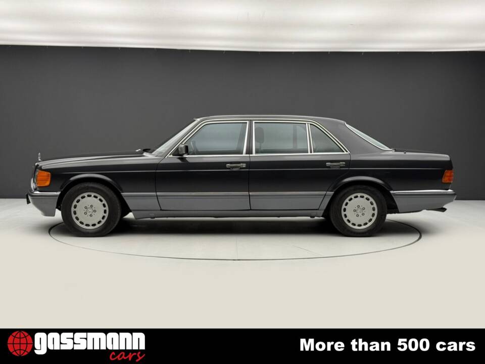 Image 6/15 of Mercedes-Benz 560 SEL (1991)