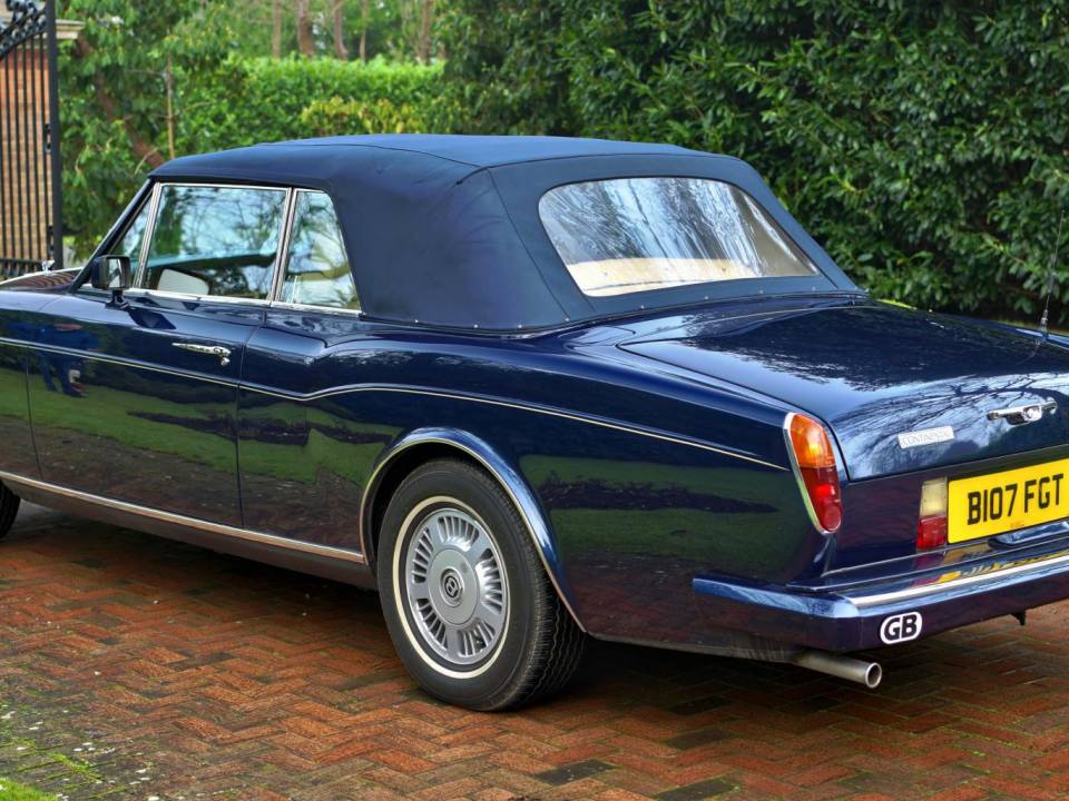 Image 17/50 of Bentley Continental (1985)