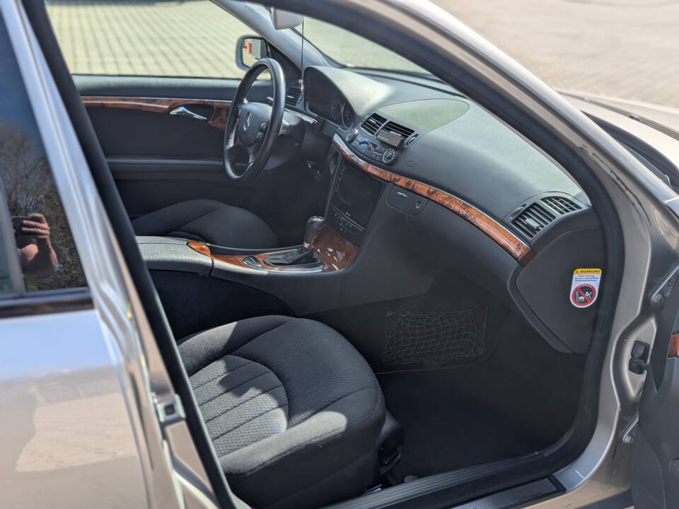 Bild 9/14 von Mercedes-Benz E 220 CDI (2006)