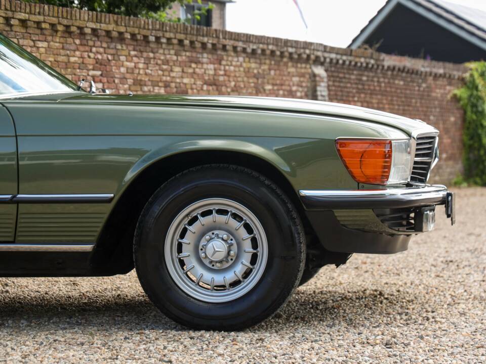 Image 33/50 de Mercedes-Benz 280 SLC (1976)