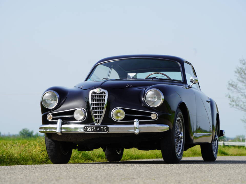 Image 5/74 de Alfa Romeo 1900 C Super Sprint Berlina (1954)