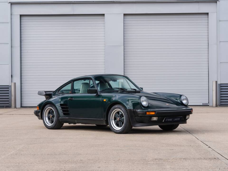 Image 1/52 of Porsche 911 Carrera 3.2 (1989)
