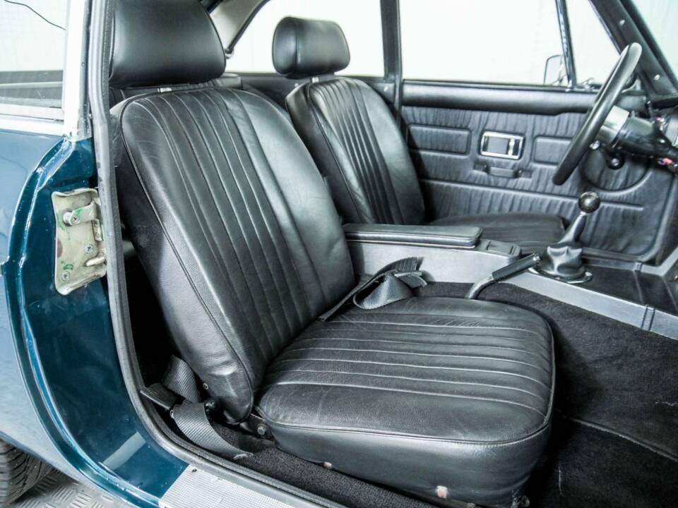 Imagen 27/50 de MG MGB GT (1972)