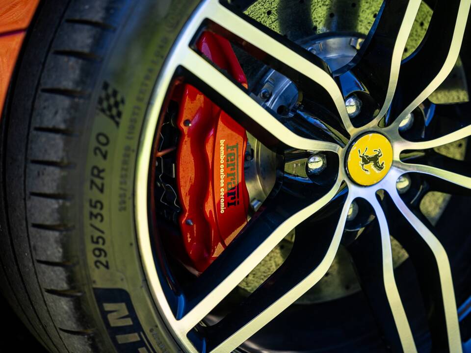 Bild 20/50 von Ferrari FF (2012)
