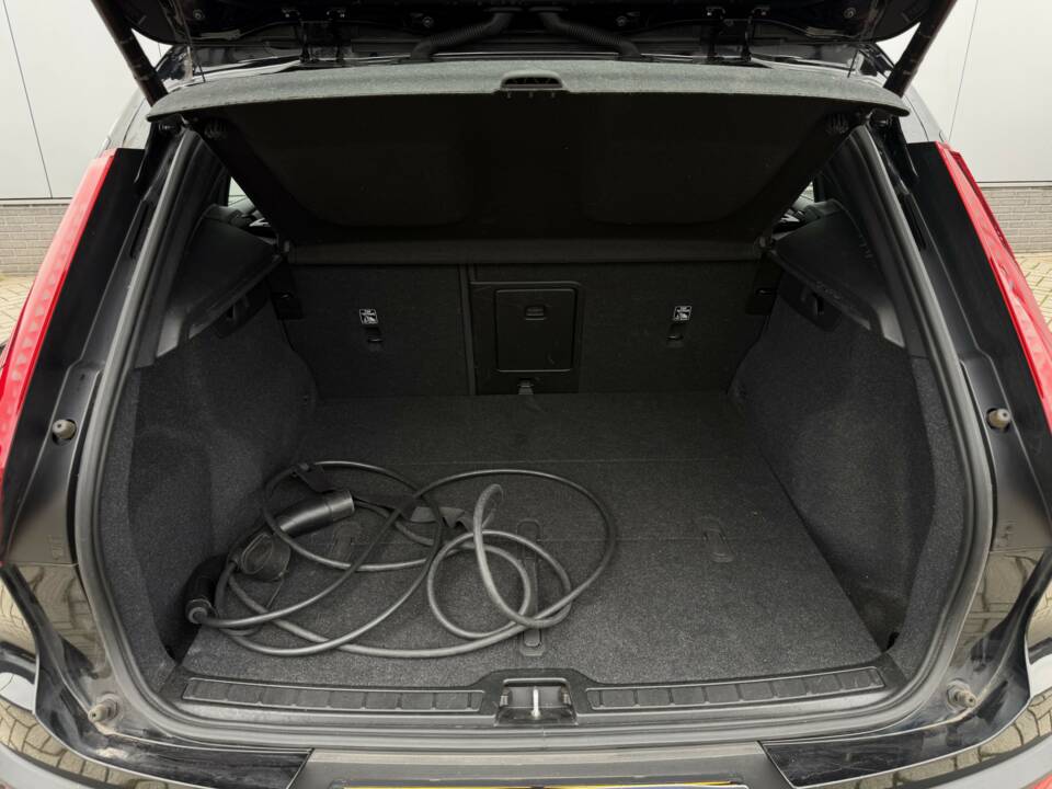 Imagen 33/34 de Volvo XC40 Recharge Pure Electric (2022)