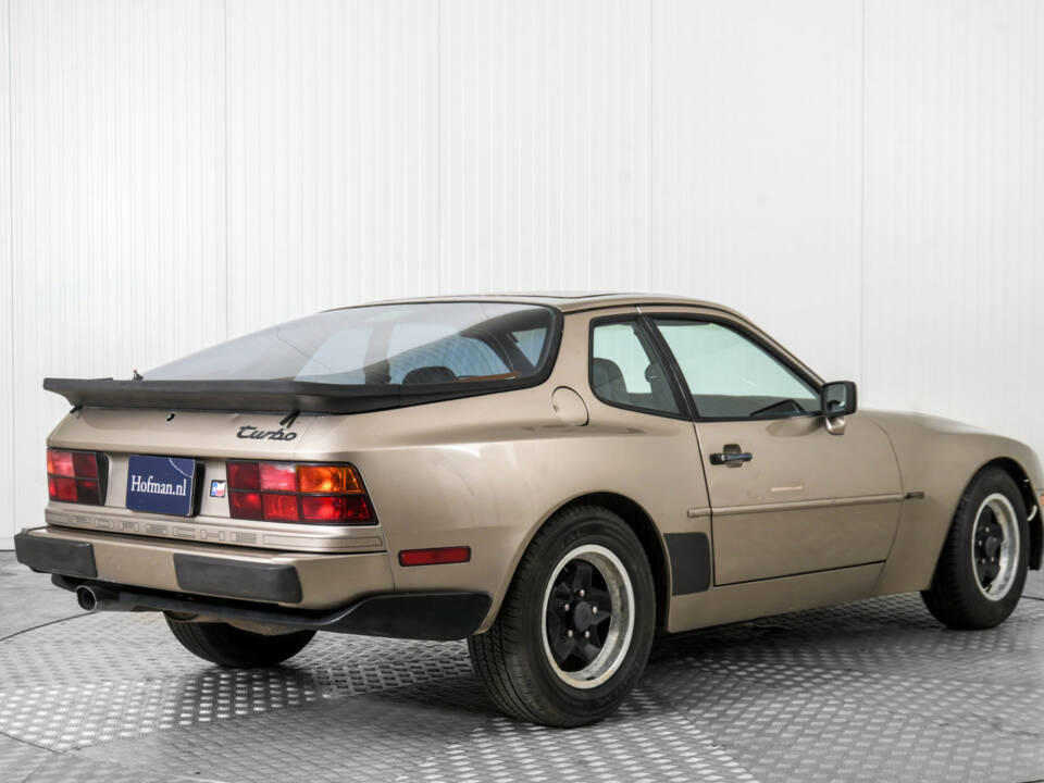 Image 2/50 de Porsche 944 (1983)