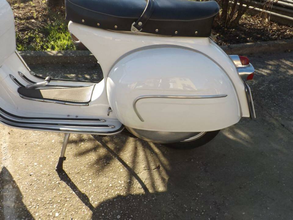 Immagine 6/40 di Piaggio Vespa 160 GS (1964)