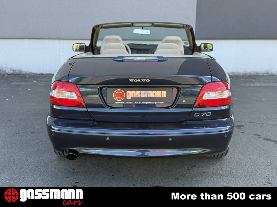 Image 9/15 of Volvo C70 2.0 T (2002)