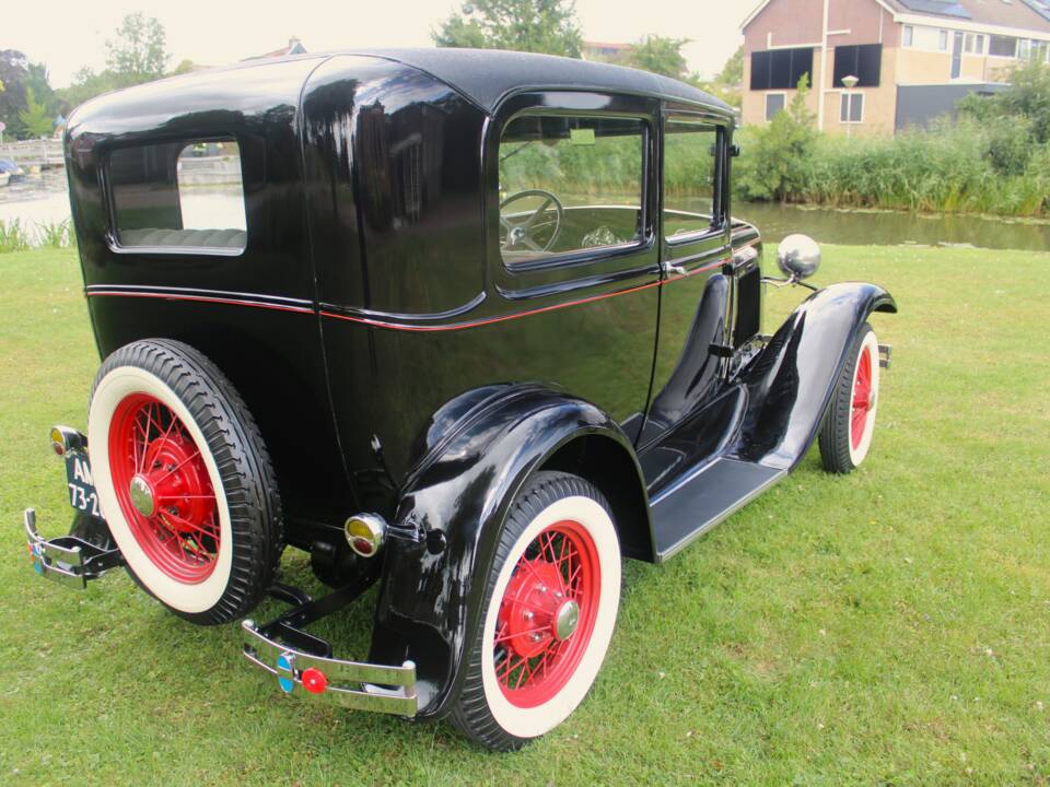 Image 7/55 of Ford Model A Tudor Sedan (1931)