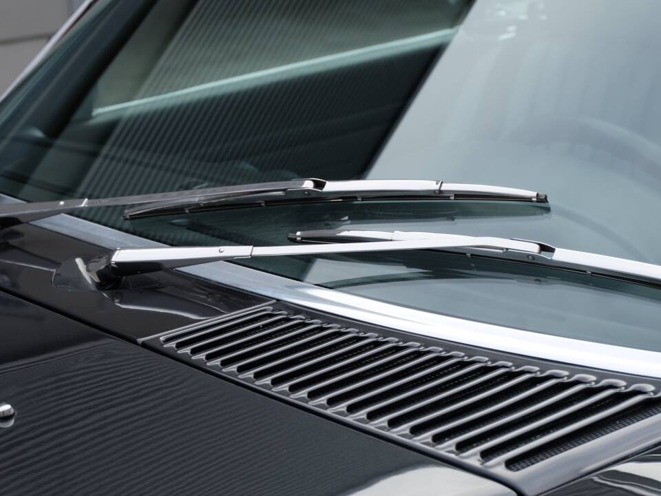 Immagine 30/43 di Mercedes-Benz 300 SL (1987)