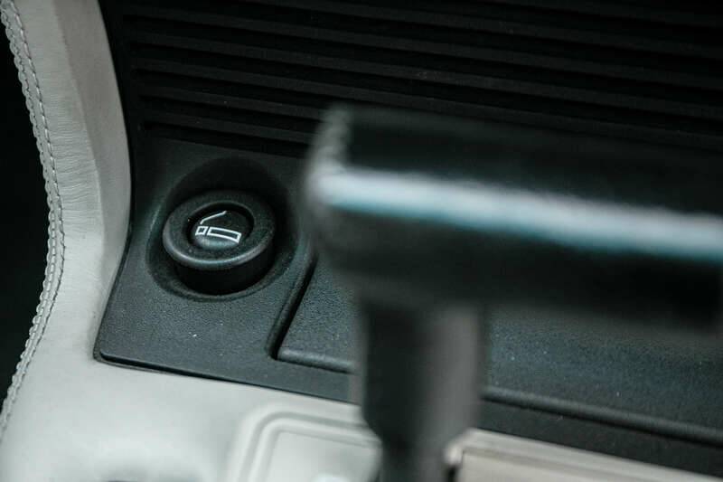 Bild 32/50 von BMW 635 CSi (1989)