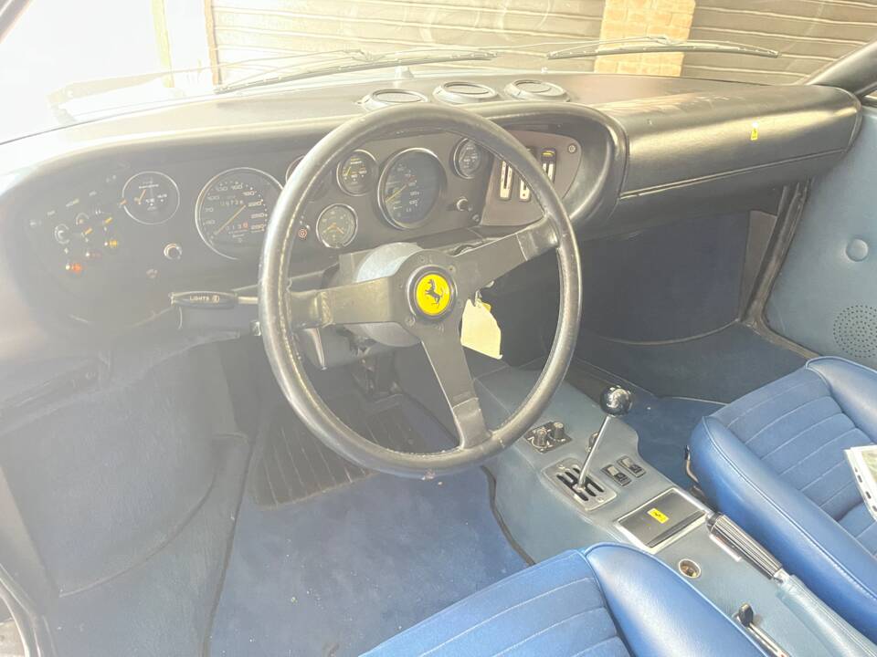Bild 11/22 von Ferrari Dino 208 GT4 (1976)