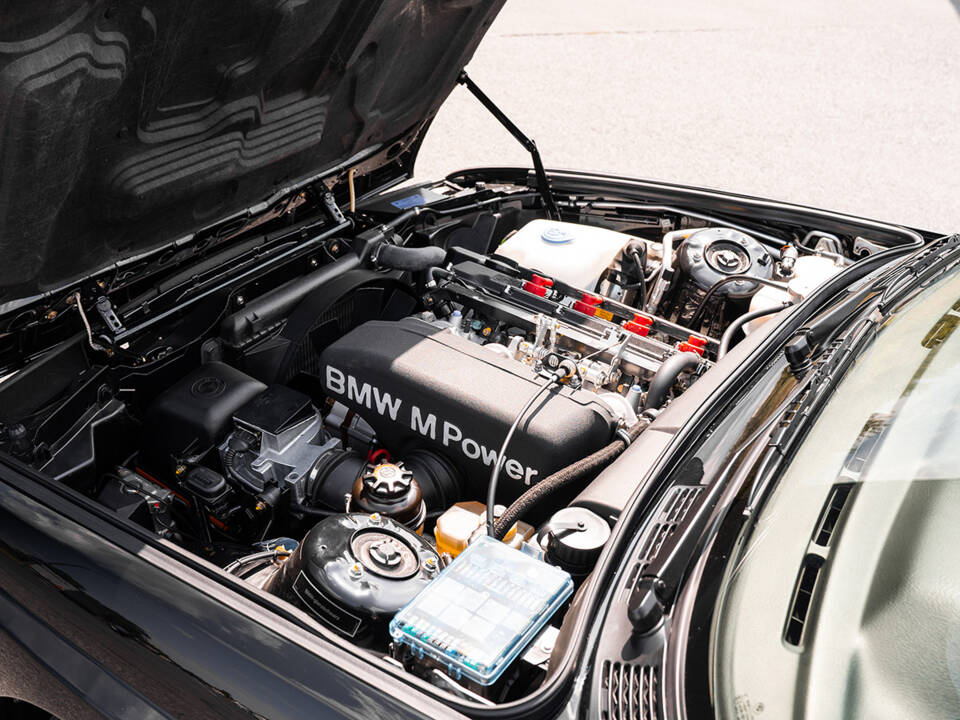 Image 78/91 de BMW M3 Sport Evo (1990)