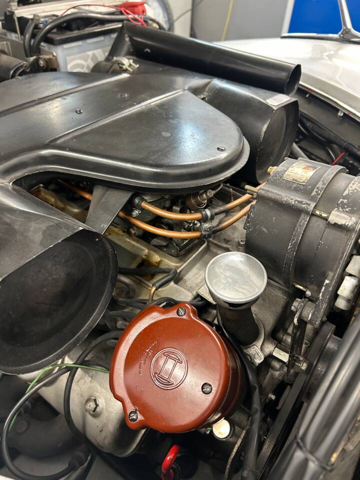 Image 28/32 of BMW 3200 S (1963)
