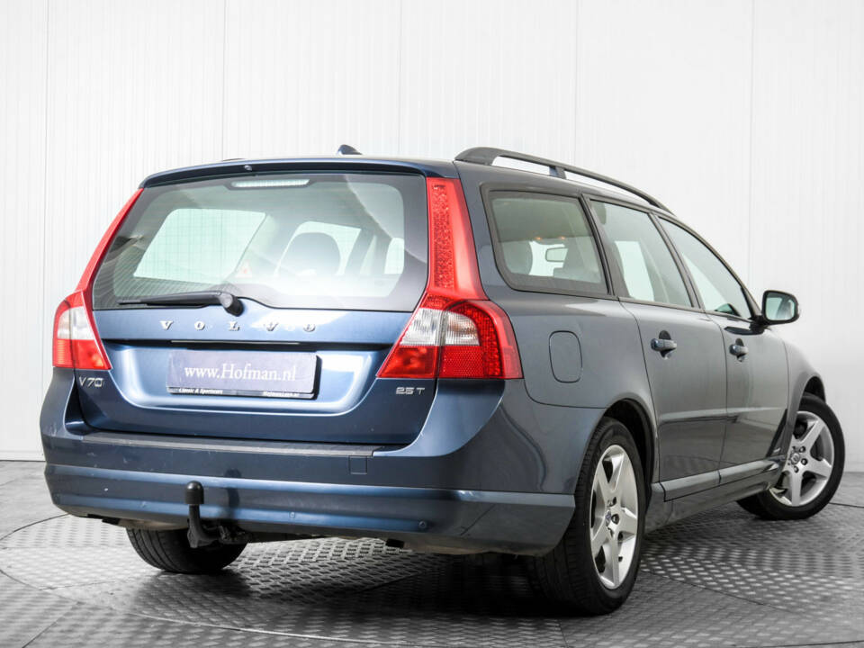 Imagen 43/46 de Volvo V70 D5 (2008)