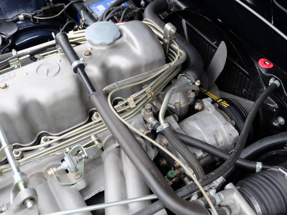 Immagine 62/66 di Mercedes-Benz 280 SL (1969)